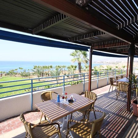 Helios Bay Hotel And Suites Klorakas Restaurante foto
